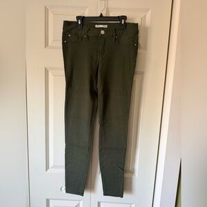 YMI Women's Skinny Jeans in Forest Green